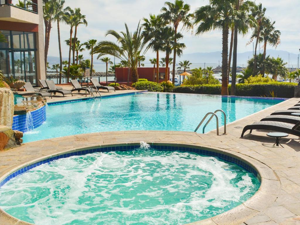 Hotel Coral & Marina photo