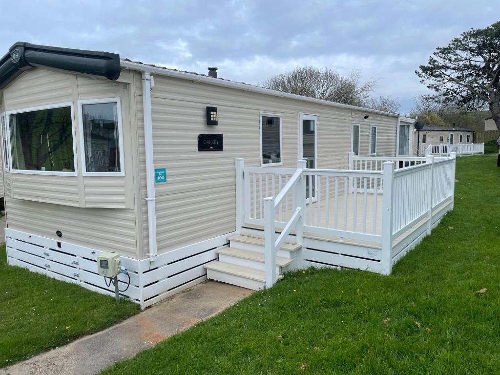 95 Newquay Bay Resort caravan exterior - pet-friendly holiday park in Newquay