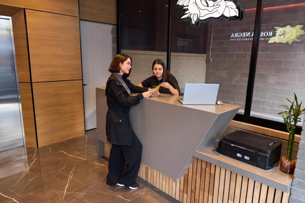 Stadium Hideaway | Rosa Negra Jacuzzi - 3