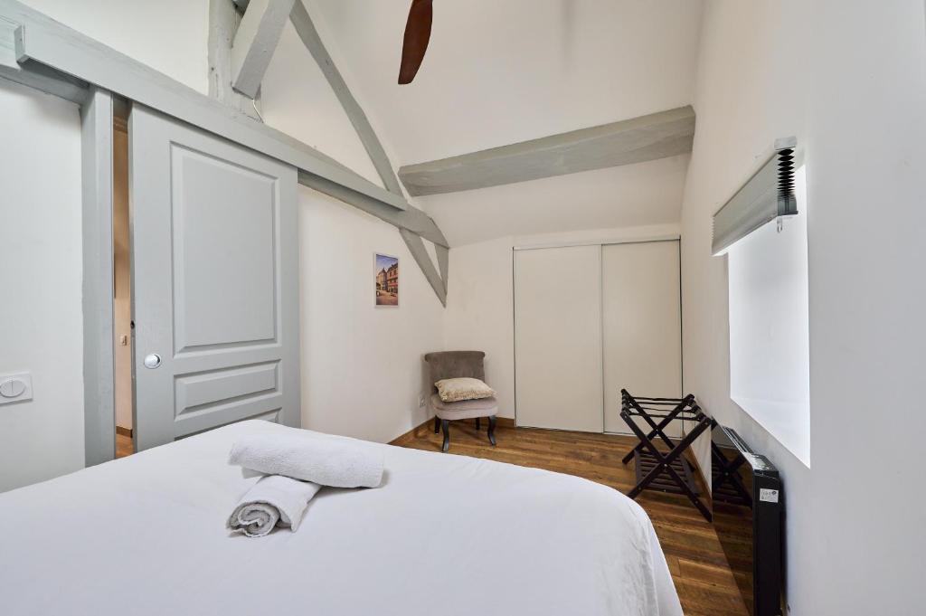 Le Bossuet - Cosy et Charme au Centre Historique - 3