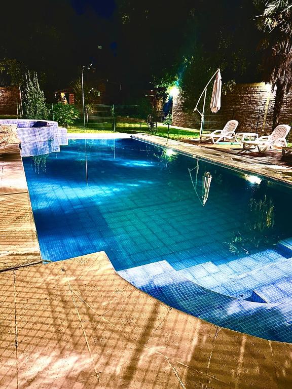 Shangri la - Casa y Pileta Privada - 3