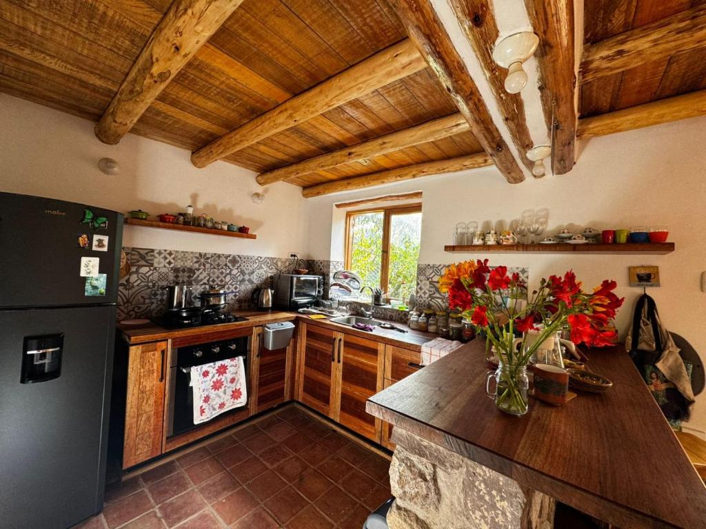 Casa Nuestra - Room with Private Bathroom in Shared House - 2