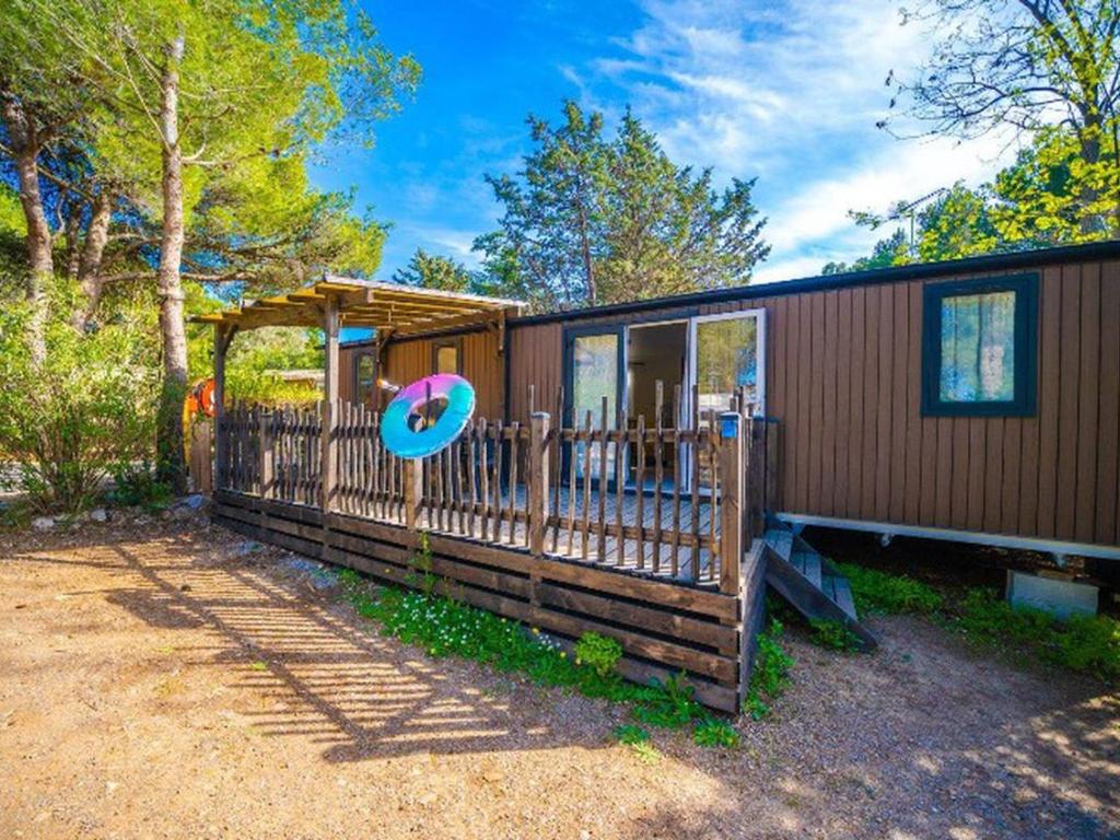 Mobil-home climatisé - Terrasse - 4 pers. - API-1-52-2187 - 1