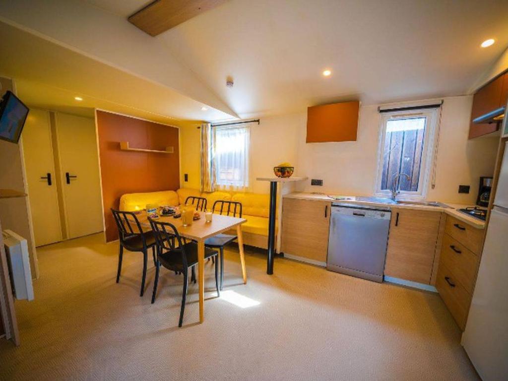 Mobil-home climatisé - Terrasse - 4 pers. - API-1-52-2187 - 3