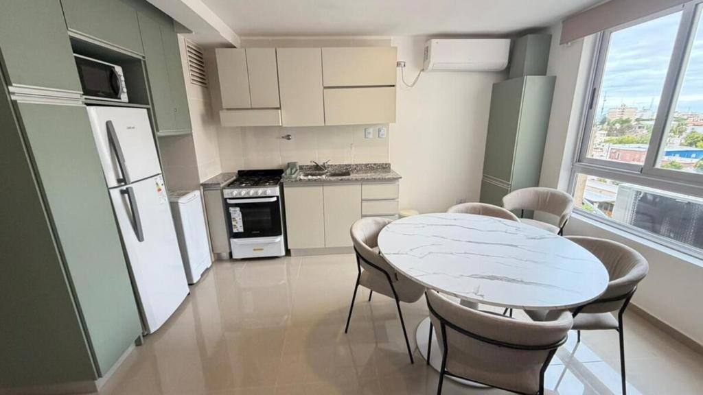 Departamento Céntrico de 1 dormitorio con cochera - 2