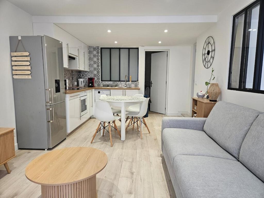 Saint-Martin, centre-ville, parking, terrasse - 4