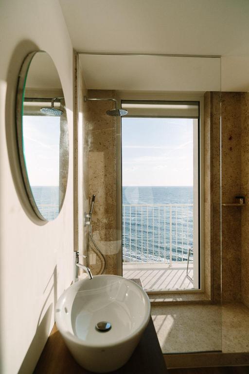 NUMA HOTEL - 4