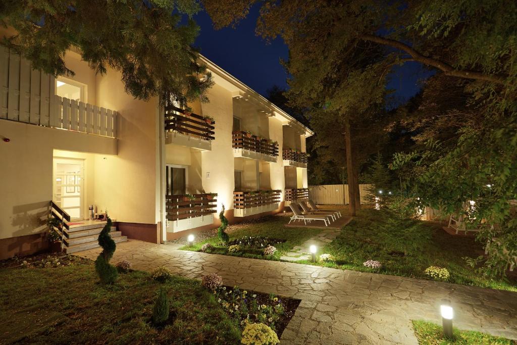 Hotel Bozur photo
