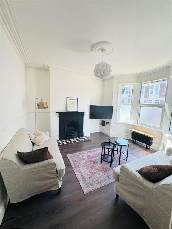 Victorian Home - pet-friendly house in Bristol