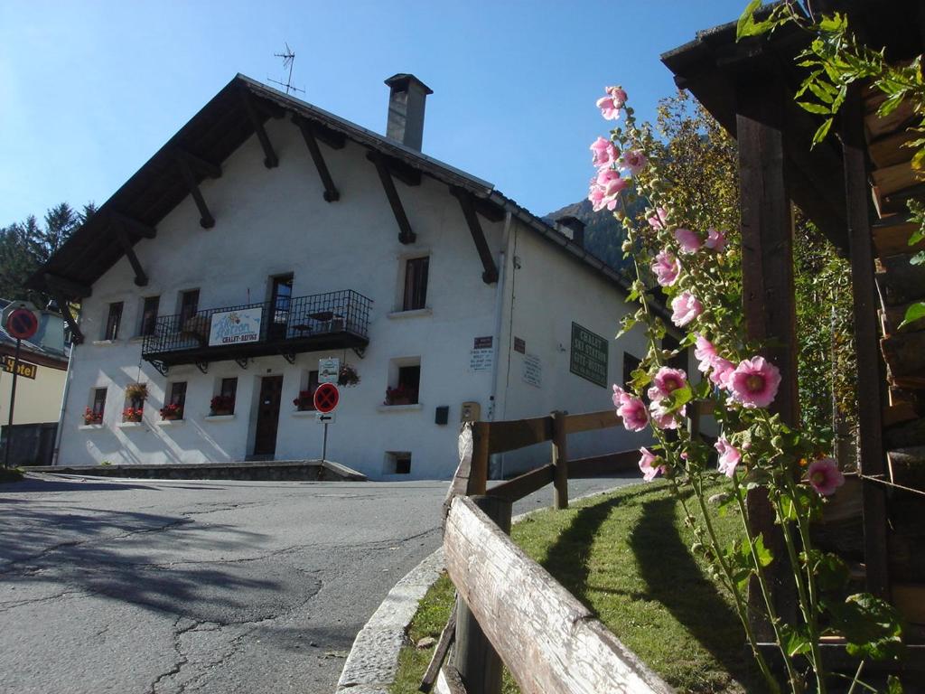 Chalet-Ski-Station - 1