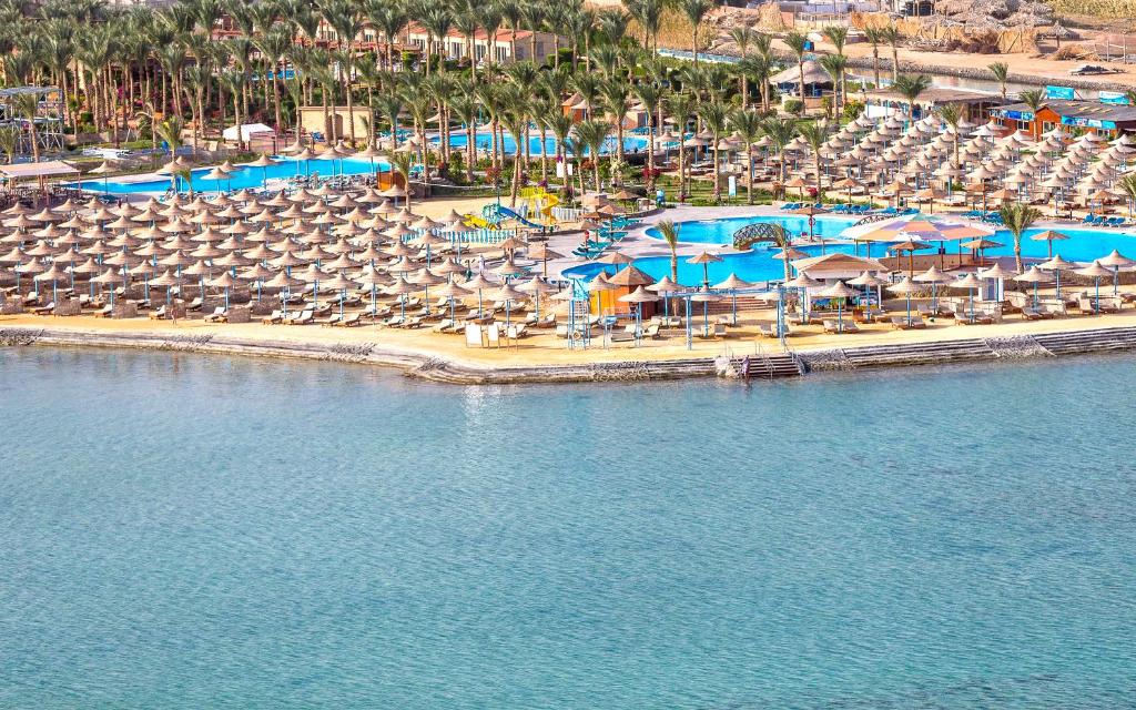 Hawaii Riviera Club Aqua Park - Families and Couples Only photo
