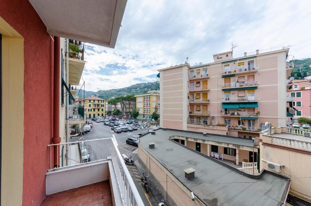 JOIVY Spacious Family Retreat - Two Apartments with Balcony - 5