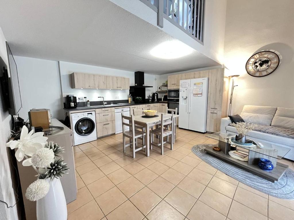 Belle Maison climatisee, wifi, 7 personnes, piscine commune, 10 mn de la plage LRCS96 - 4