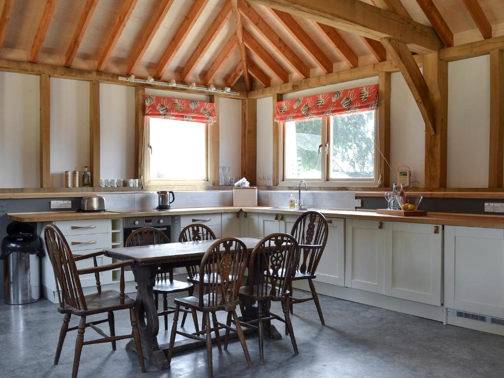Little Barn, Fordingbridge photo 6