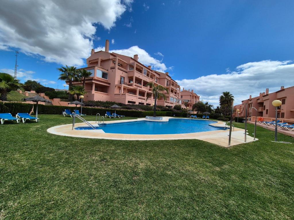 Luxurious Apartment 2 Bedroom 2 Bathroom Near Beach - 1