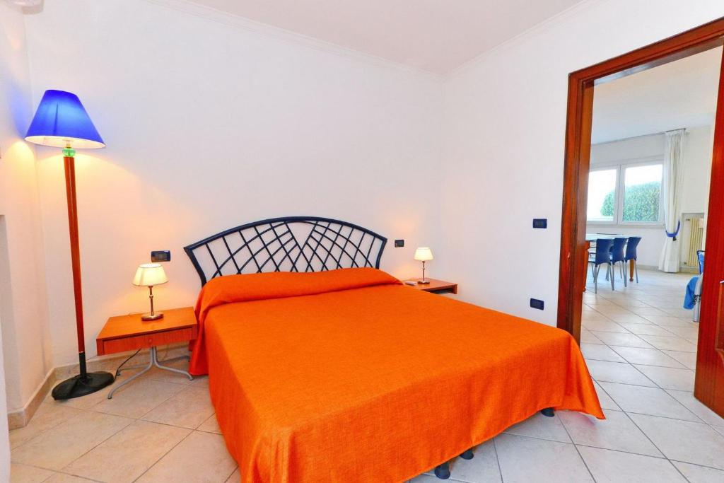 Lignano top-floor flat near center - 3