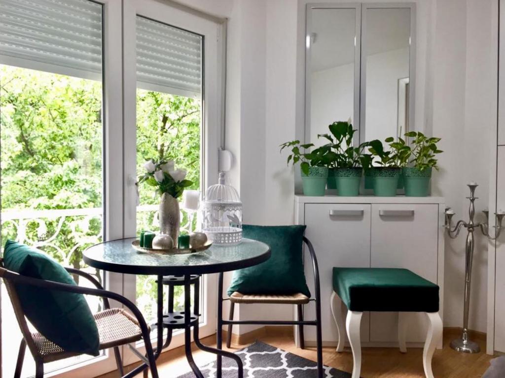 Apartment Center 400 m from National Theatre - 1
