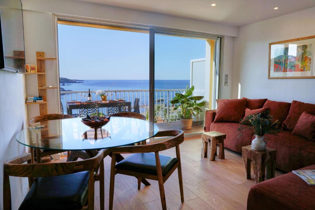 Vue Panoramique Exceptionnelle Mer, Montagne et Village l T2 Luxueux - 3