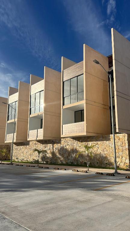 Condo with Pool, Amenities & CoWork - 1