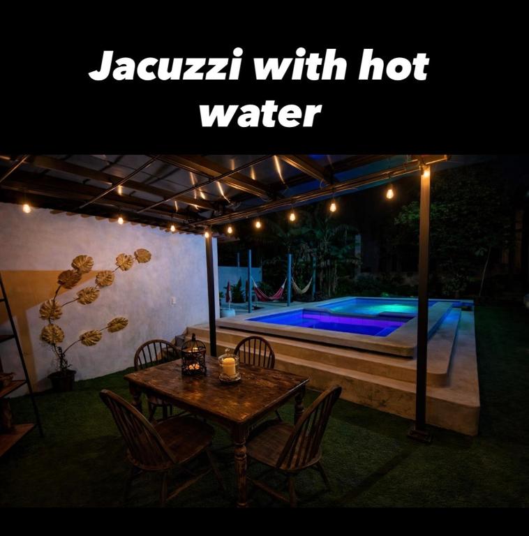 Amancay House, Jacuzzi and Pool - 3