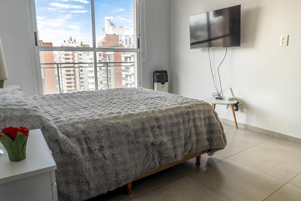 Hermoso monoambiente con balcón - excelente ubicación con wifi rápido - 2