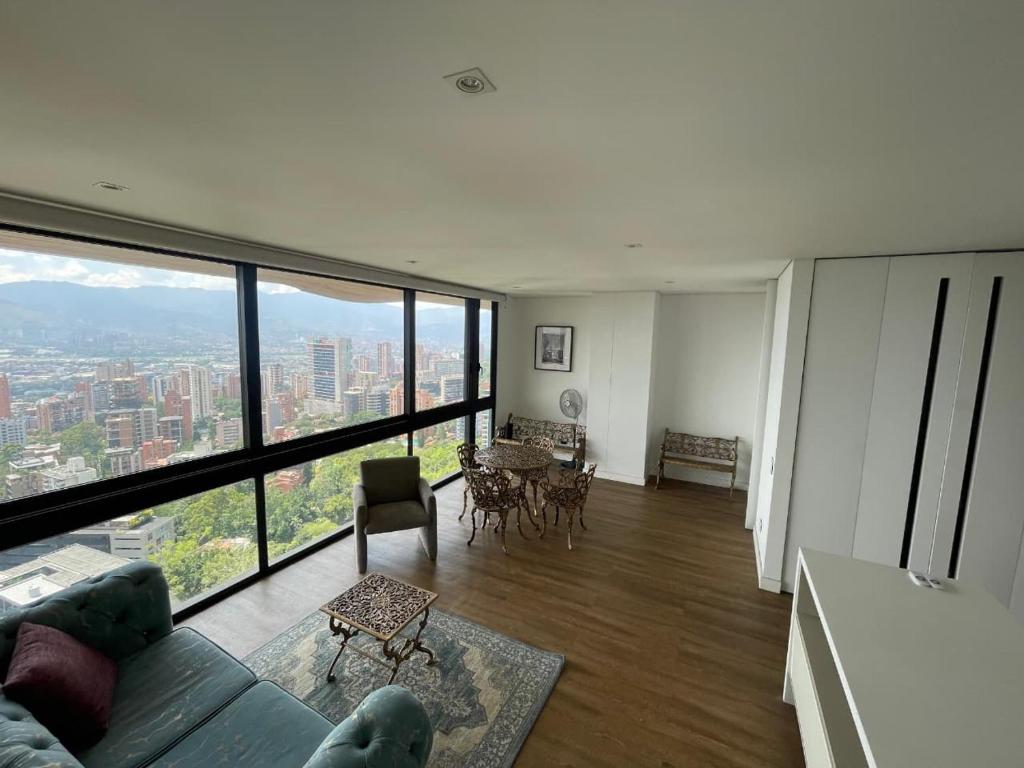 Loft Energy Living 2002 - 2