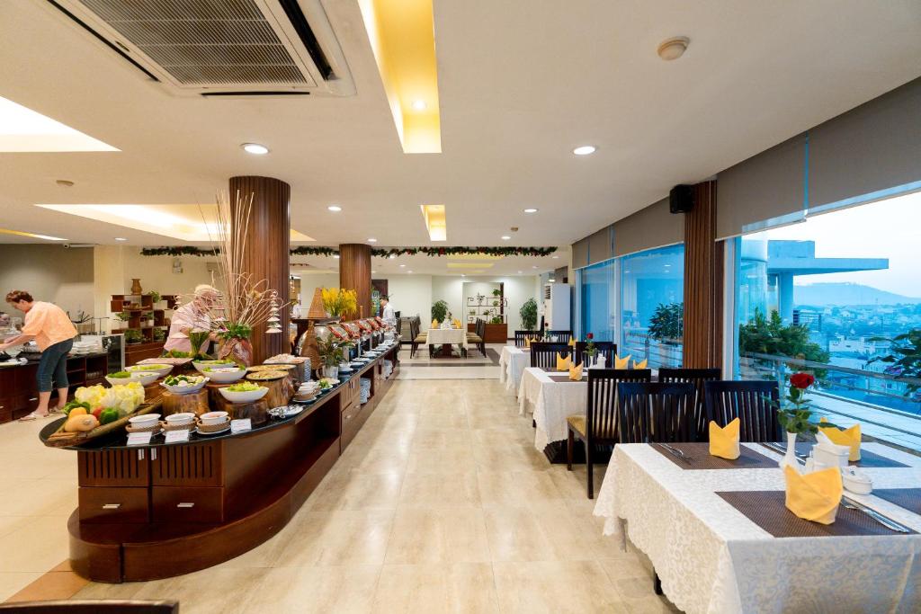 Đồ ăn và thức uống