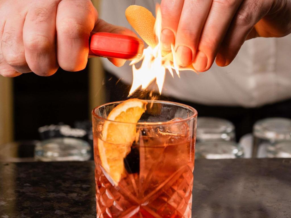 Bar/lounge