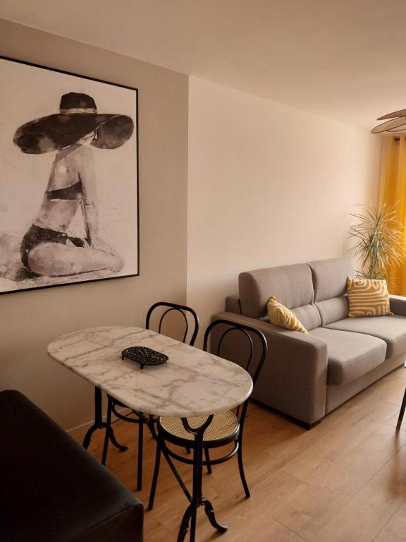 ROYAN, APPARTEMENT CENTRE VILLE, PLAGE très proche, WIFI - 2