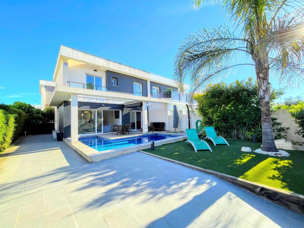 Villa Bambu Gran Alacant by Villas&You - 1