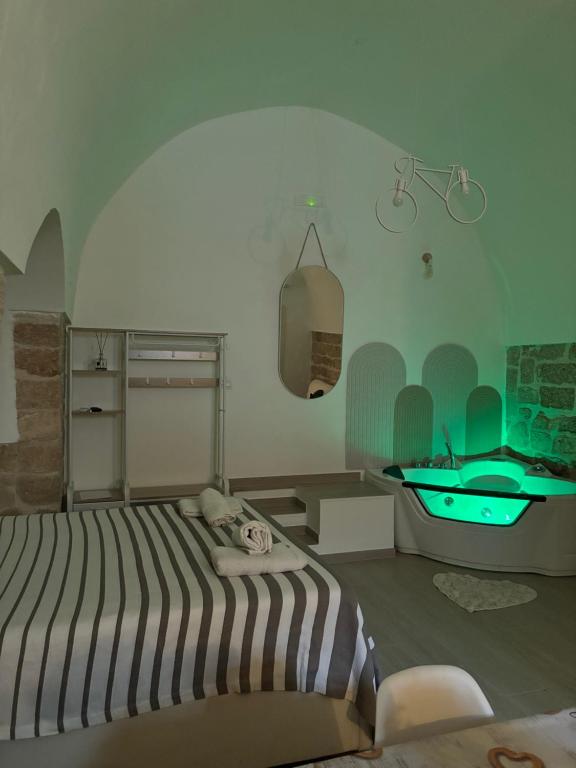 Marbella house con jacuzzi - 5