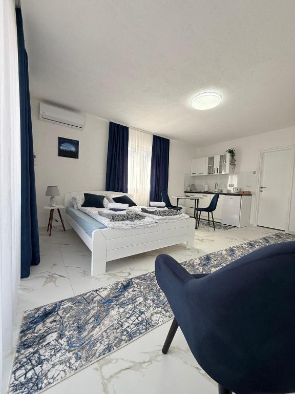EFESA Apartments - 4