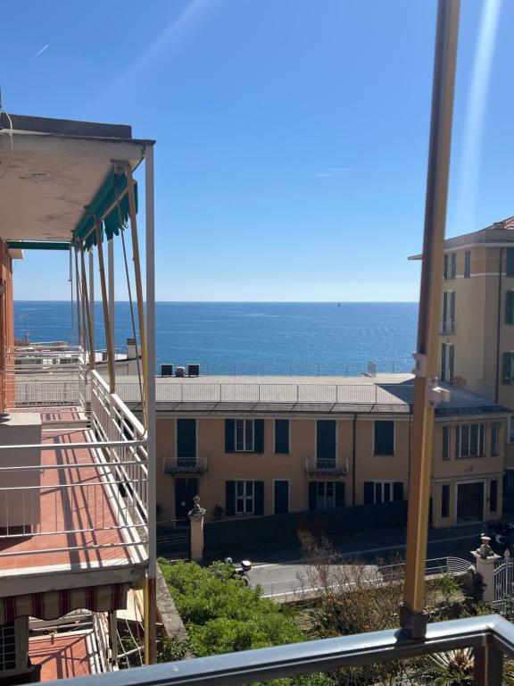 WELCOME RIVIERA-Primavera 1A- Vista mare- spazioso e comodo appartamento-2 bagni-wifi-aria condizionata in ogni stanza-garage a pagamento 15 euro al giorno - 2