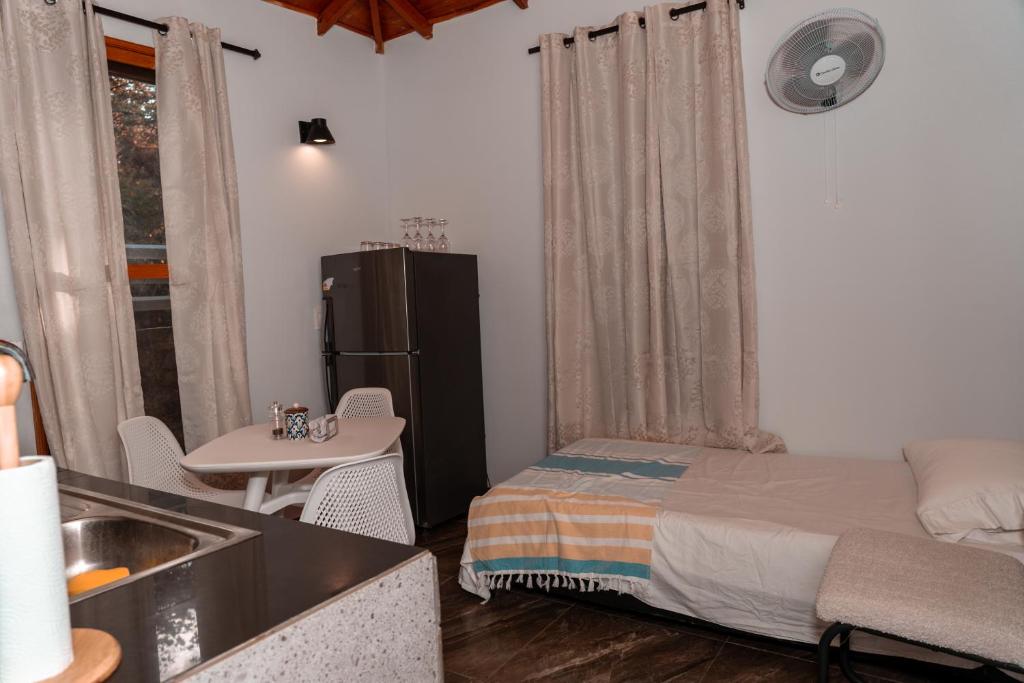 Star Apple Inn - 5