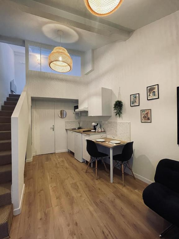 Studio Coquetty petit duplex paisible sur cour - 2