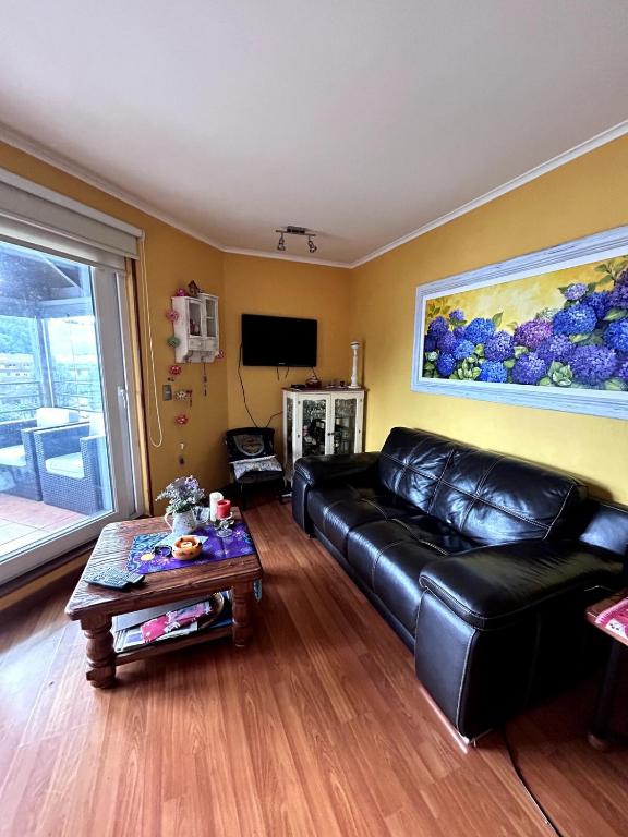 Apartment in Pucón with views of the lake and the volcano - 1