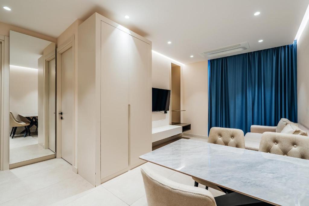 Coastal Residences by In Property - 4