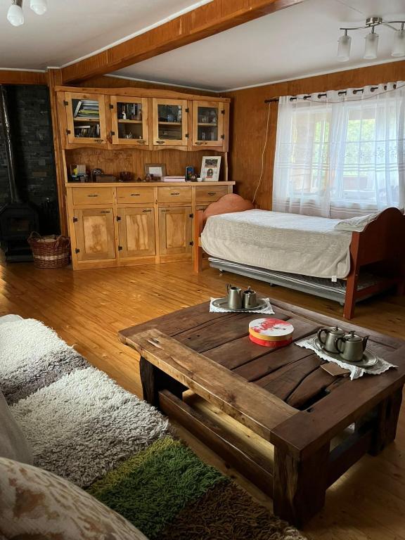 Dormitorio en Valdivia Sector El Arenal, baño compartido con 1 persona - 2