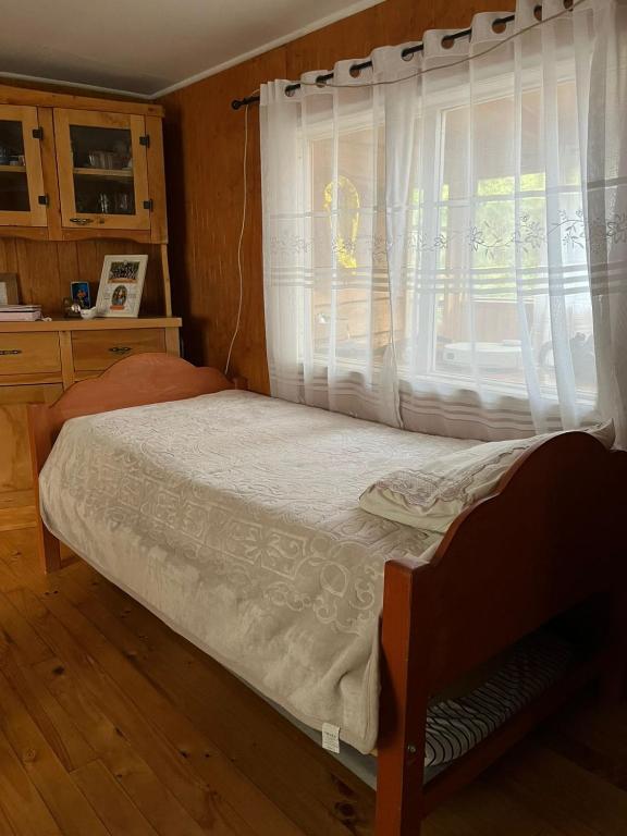 Dormitorio en Valdivia Sector El Arenal, baño compartido con 1 persona - 5