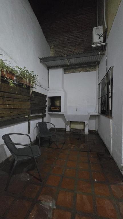 La Casita de Salta - Dpto 2 para 5 personas con patio interno y asador, vista al jardin - Tu descanso en el norte empieza aquí - 4