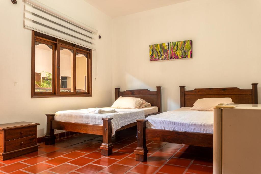 Hotel Balcones del Parque - 4