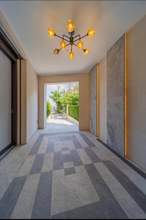 Dedinje Luxury Apartment with Spa & Garage - 4