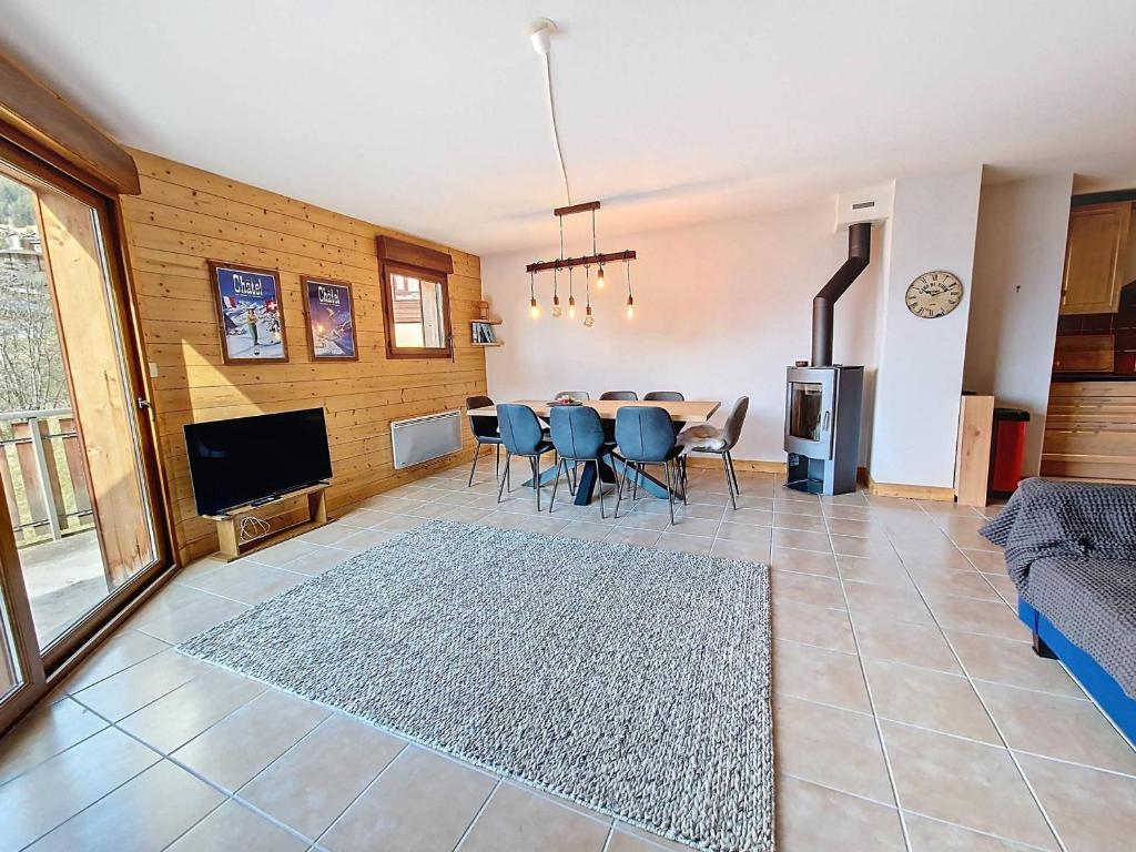 Grand duplex proche Super Châtel - FR-1-693-129 - 2