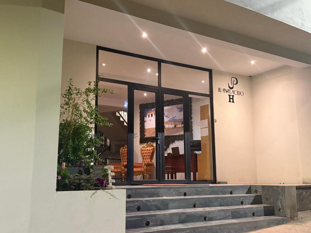 Juan Placido Hospedaje - 1