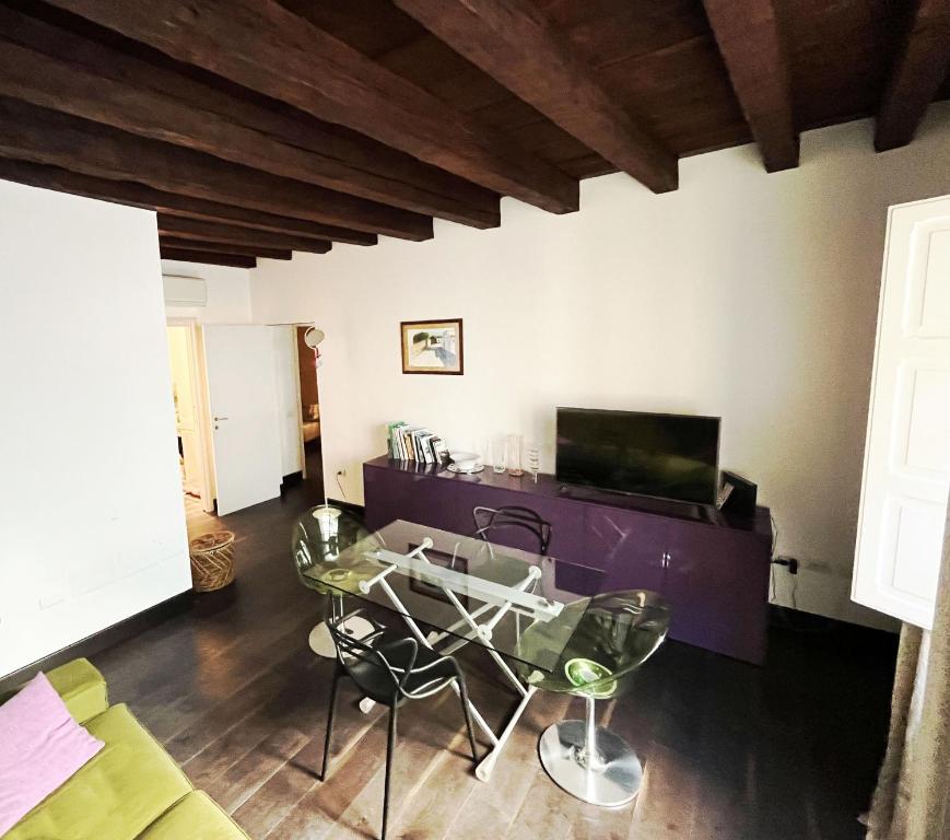 Apartment in Old Town - Cagliari Marina - 2