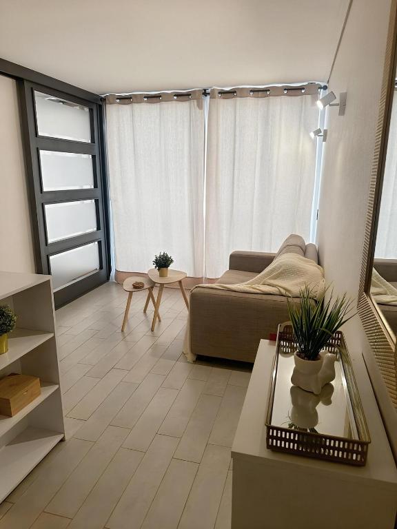 Modern apartment, comfortably equipped, good location - 1