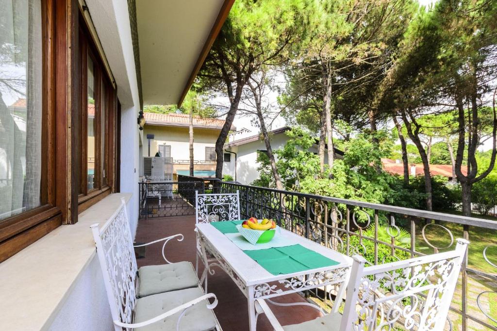 Quiet flat with garden - 1