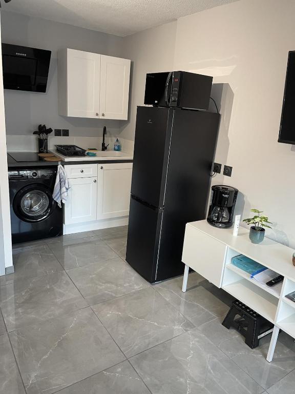 Studio moderne climatisé à 10 mn de la mer - 1