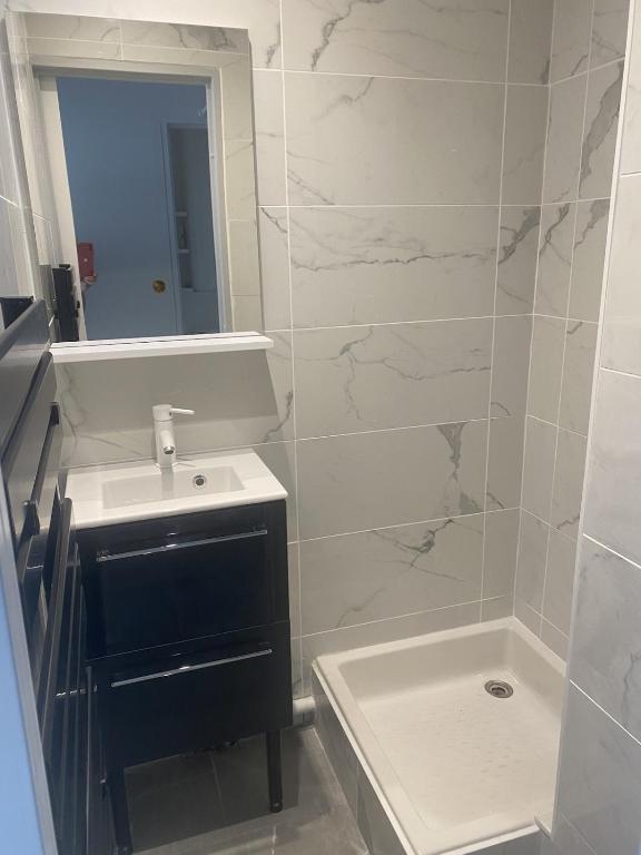Studio moderne climatisé à 10 mn de la mer - 3