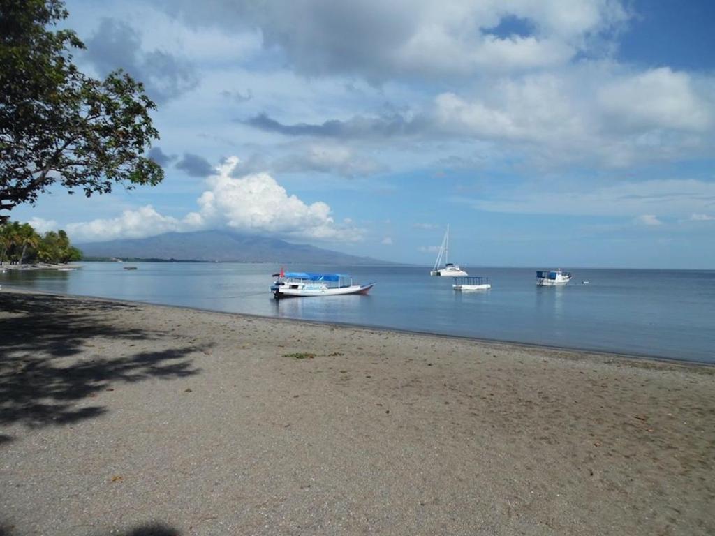 Sea World Club Beach Resort & Dive Center photo